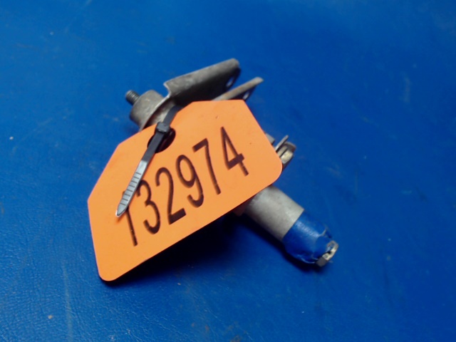 0862100-17 Cessna - Bellcrank - LH Outboard Flap Outboard